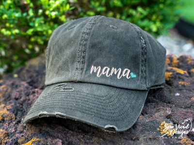 mama heart hat